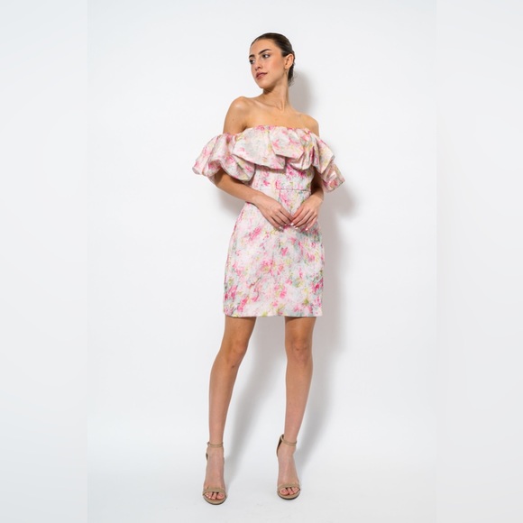 Monique Lhuillier Dresses & Skirts - ML Monique Lhuillier Off The Shoulder Short Dress
